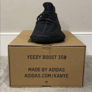 Yeezy Boost 350 V2